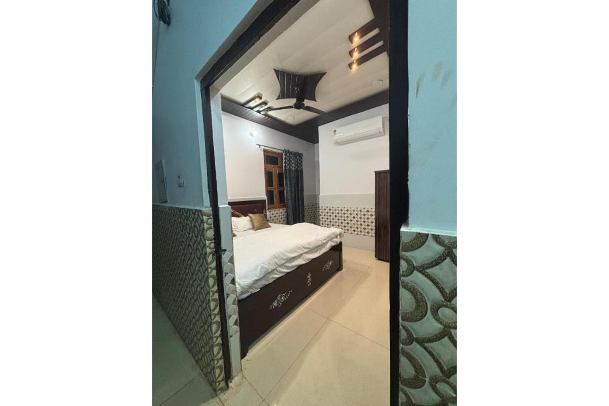 Rudra Inn Ayodhya Eksteriør bilde